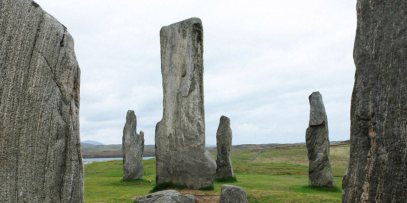Callanish I : la pierre centrale et l’entrée du cairn funéraire